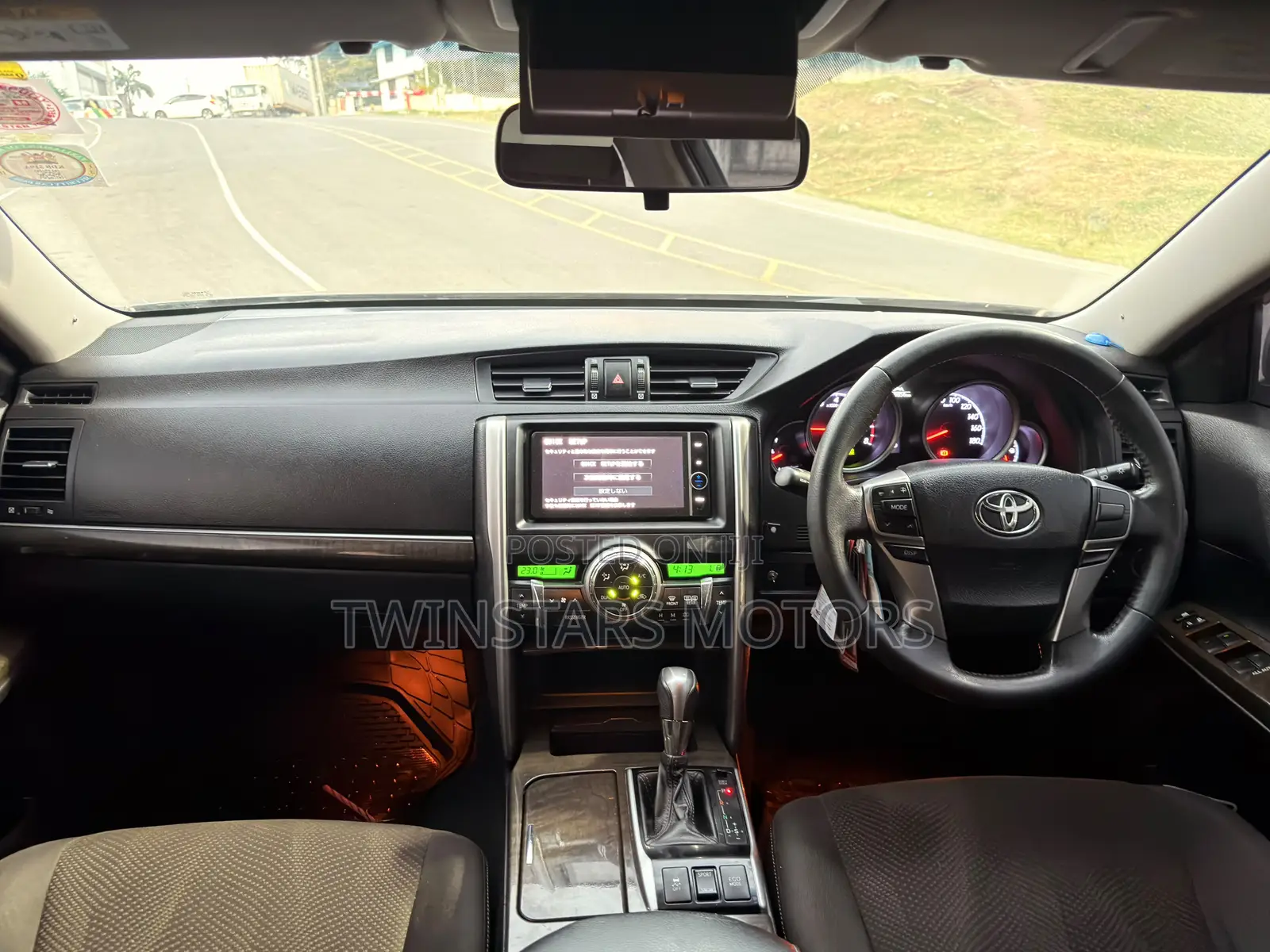 Toyota Mark X 2.5 AWD 2013 Gray