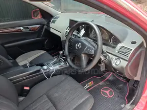 Mercedes-Benz C200 2010 Red