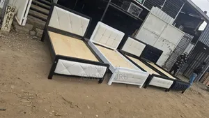 White With Black Frame and White Plain