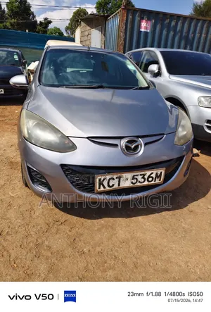 Mazda Demio 2011 Silver