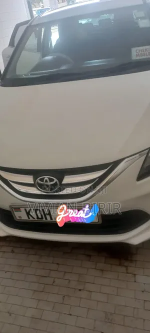 Toyota Starlet 2022 White