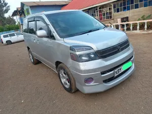 Toyota Noah 2005 Silver