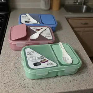 2-Compartment, 2-Grid Bento Lunch Box With Spoon