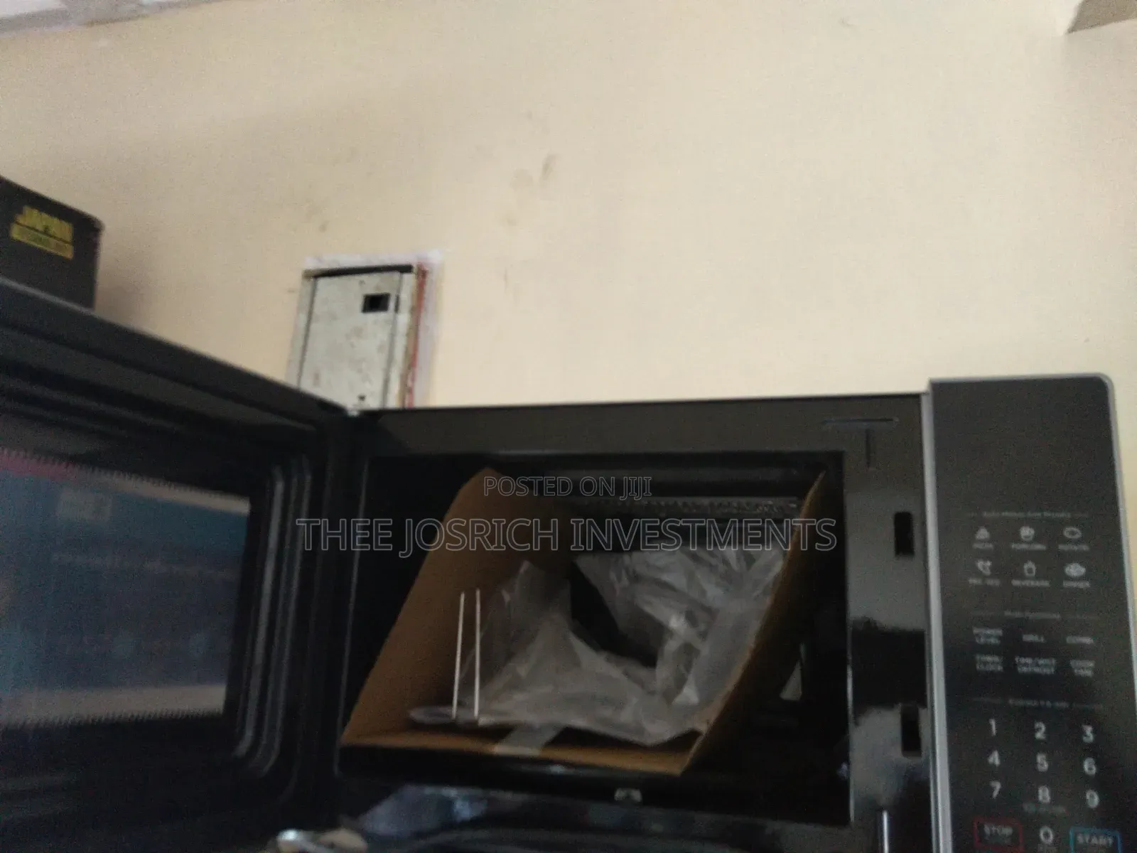 Midea Digital Microwave 20 Litres
