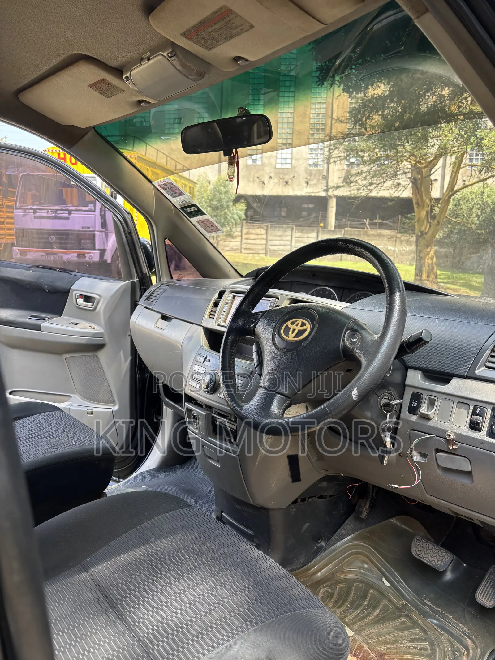 Toyota Voxy 2006 Black