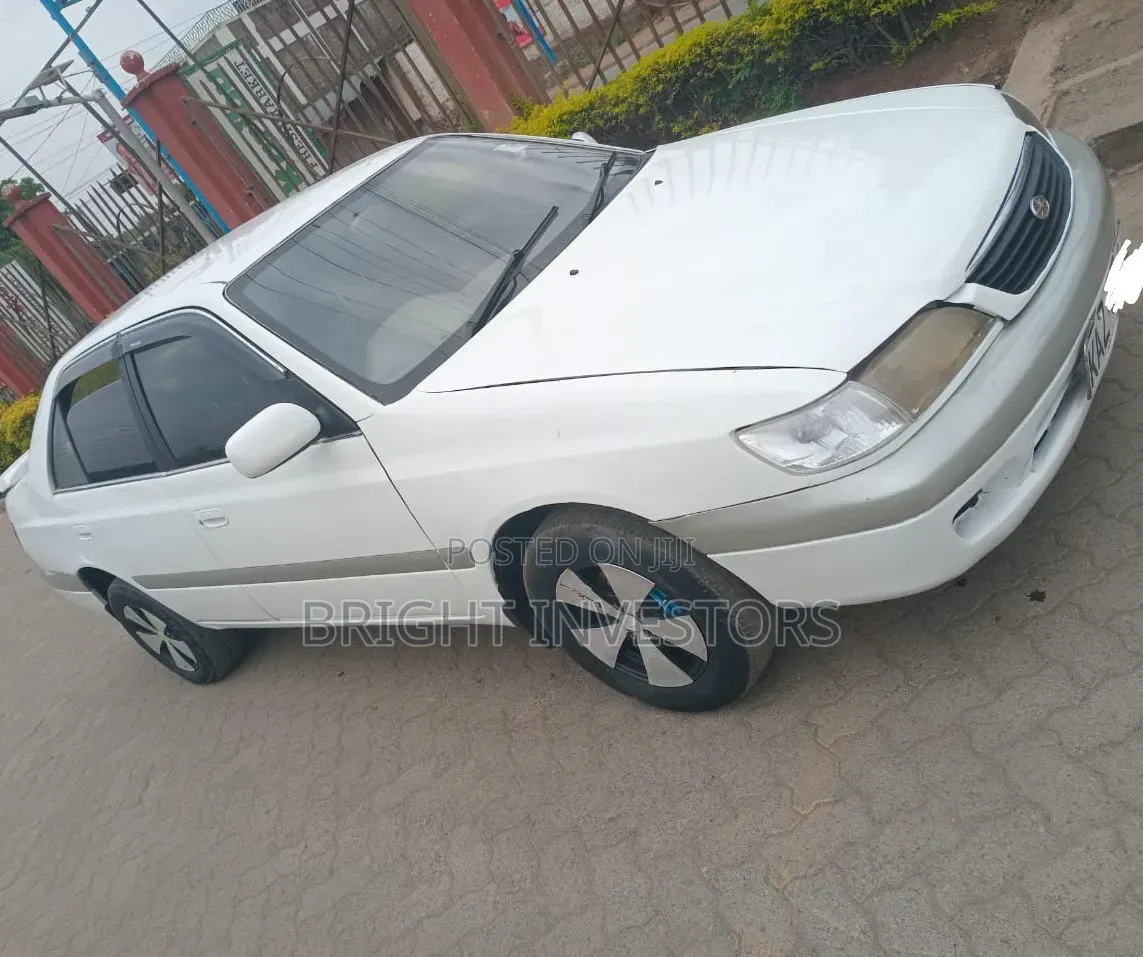 Toyota Premio 2001 White
