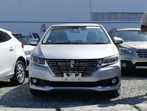 Toyota Premio 2018 Silver