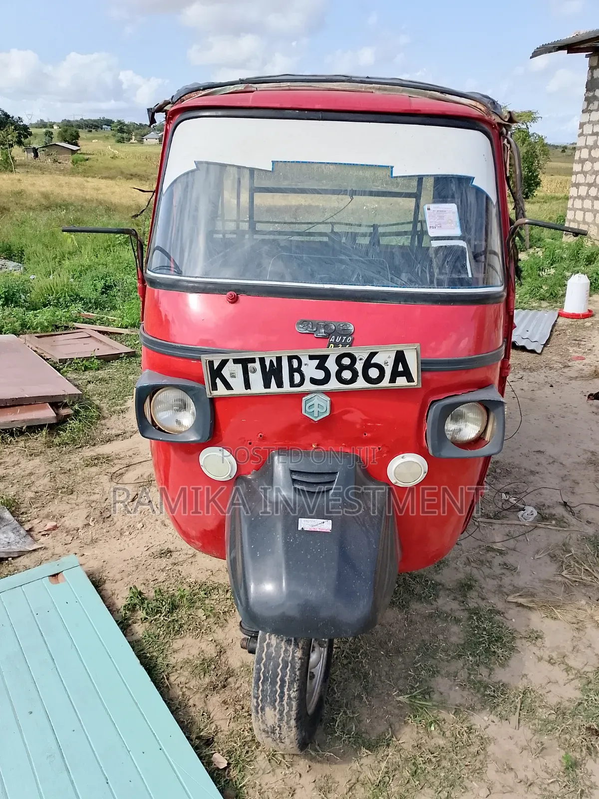 Piaggio 2015 Red