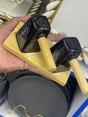 Double Salt Shaker