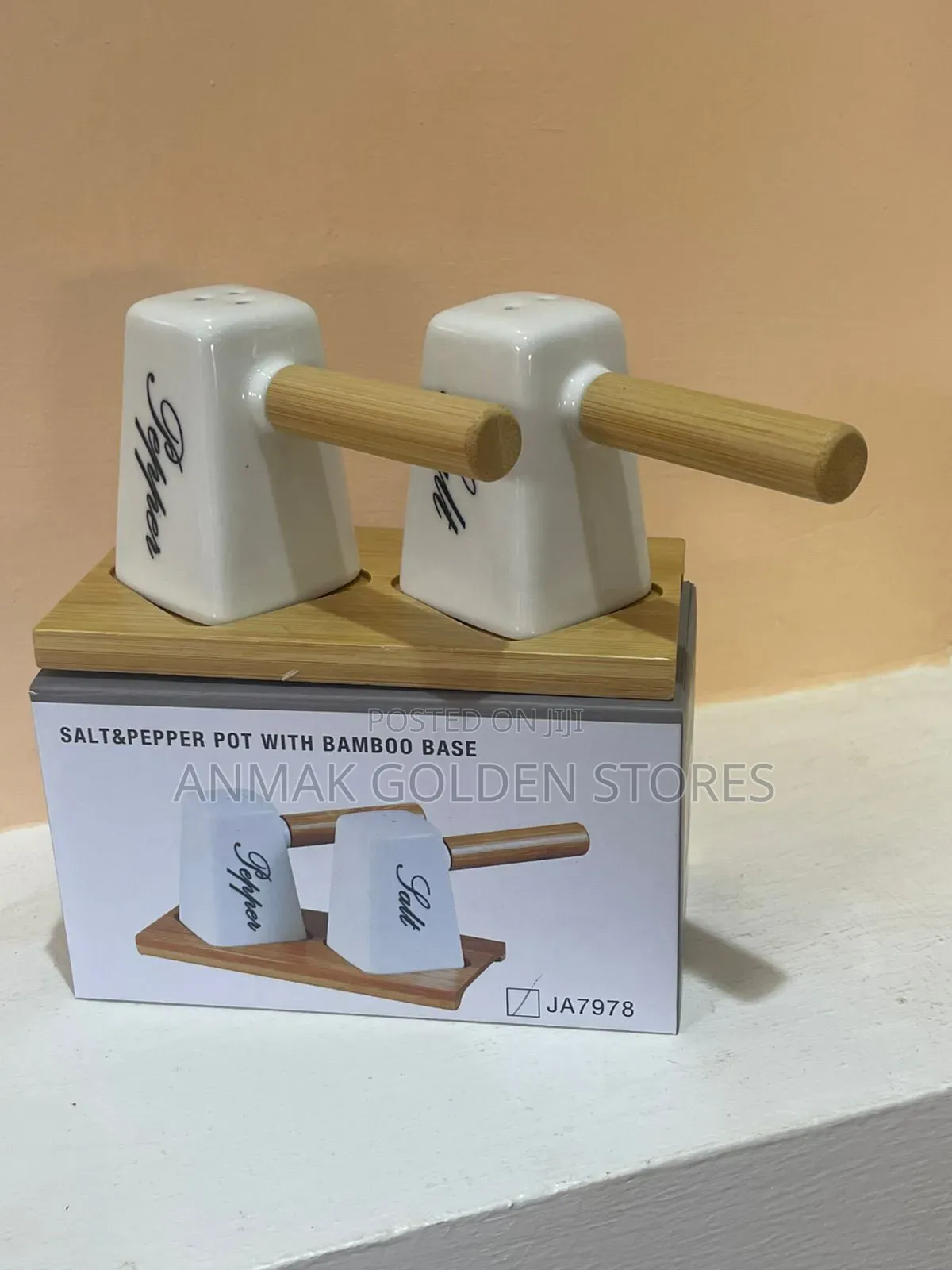 Double Salt Shaker Anmak