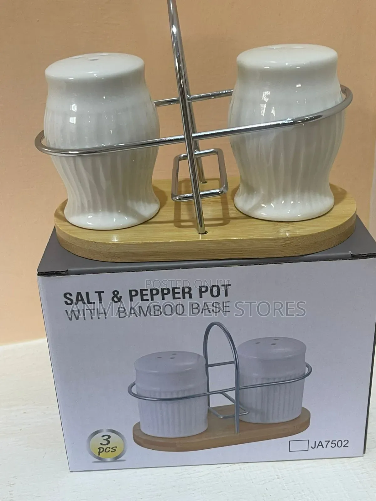 Double Salt Shaker, Golden Stores