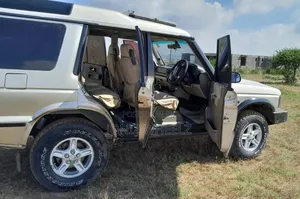 Land Rover Discovery 2003 Gold