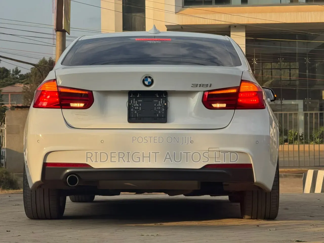 BMW 318i 2017 White