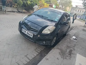 Toyota Vitz 2010 Black