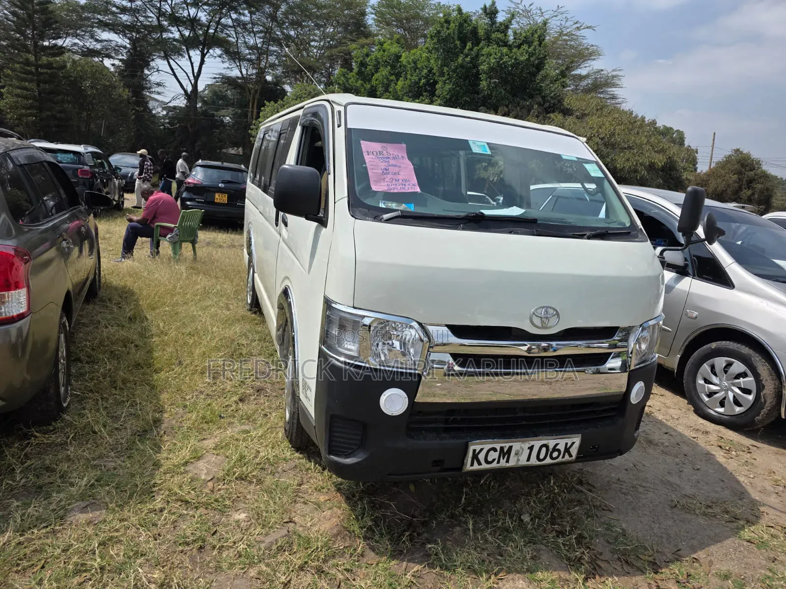 Toyota HiAce 2013 White