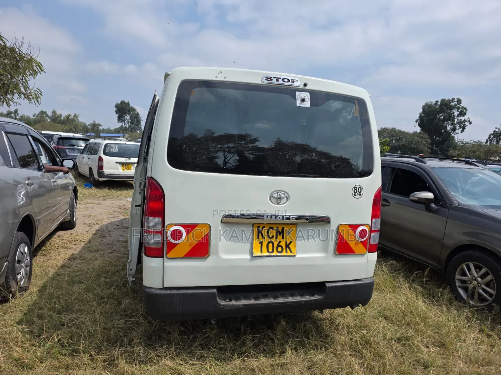 Toyota HiAce 2013 White