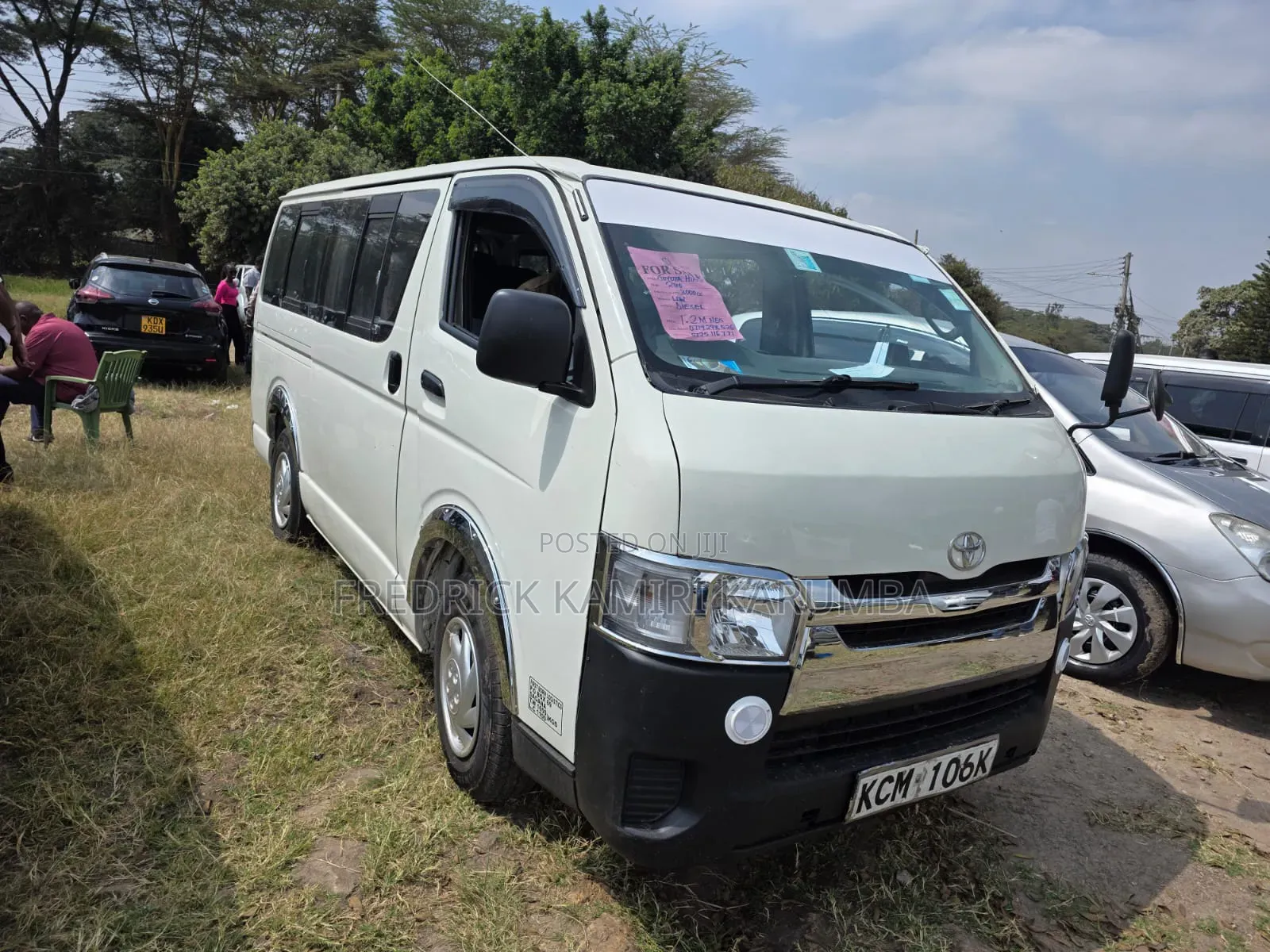 Toyota HiAce 2013 White