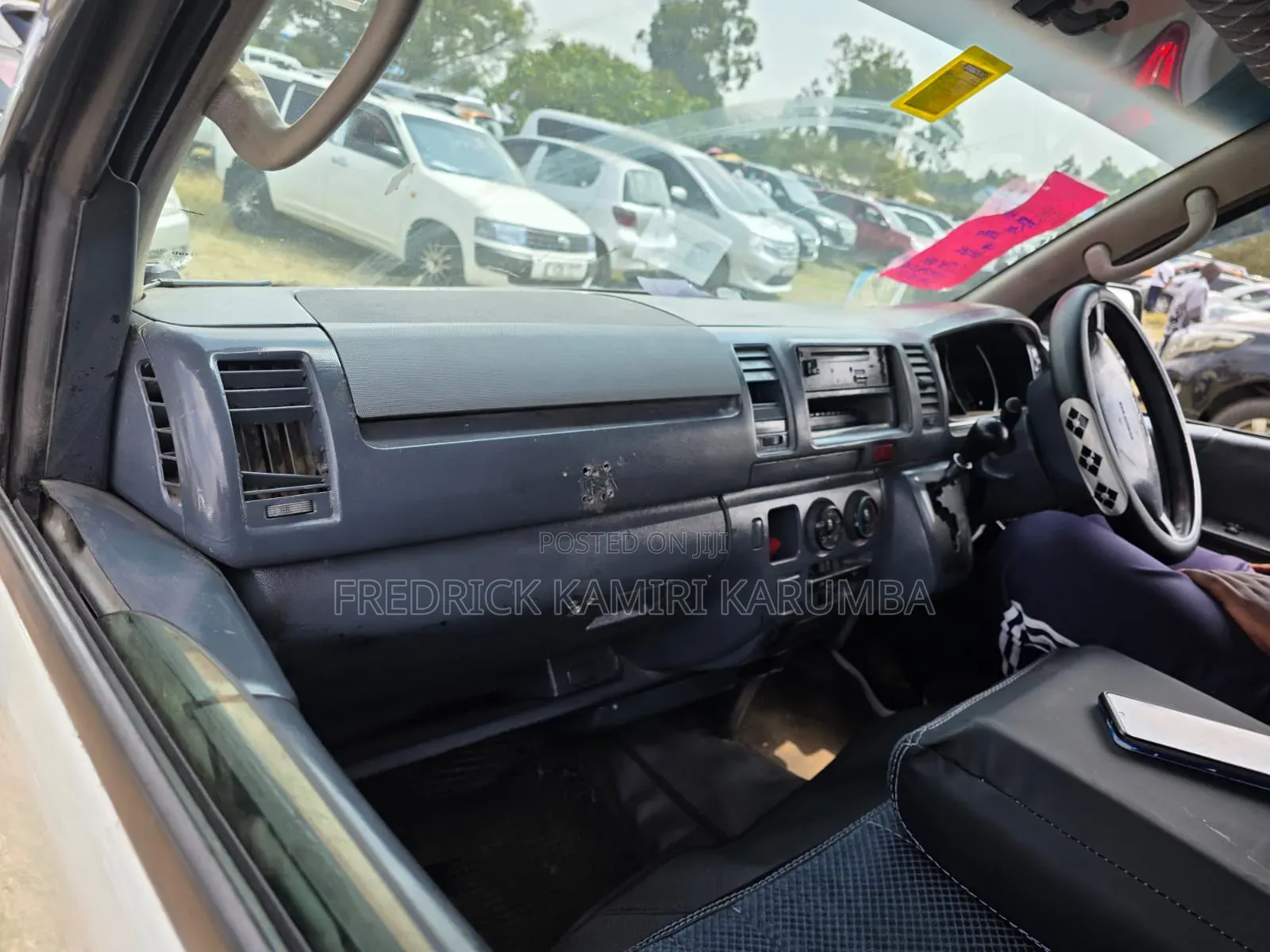 Toyota HiAce 2013 White