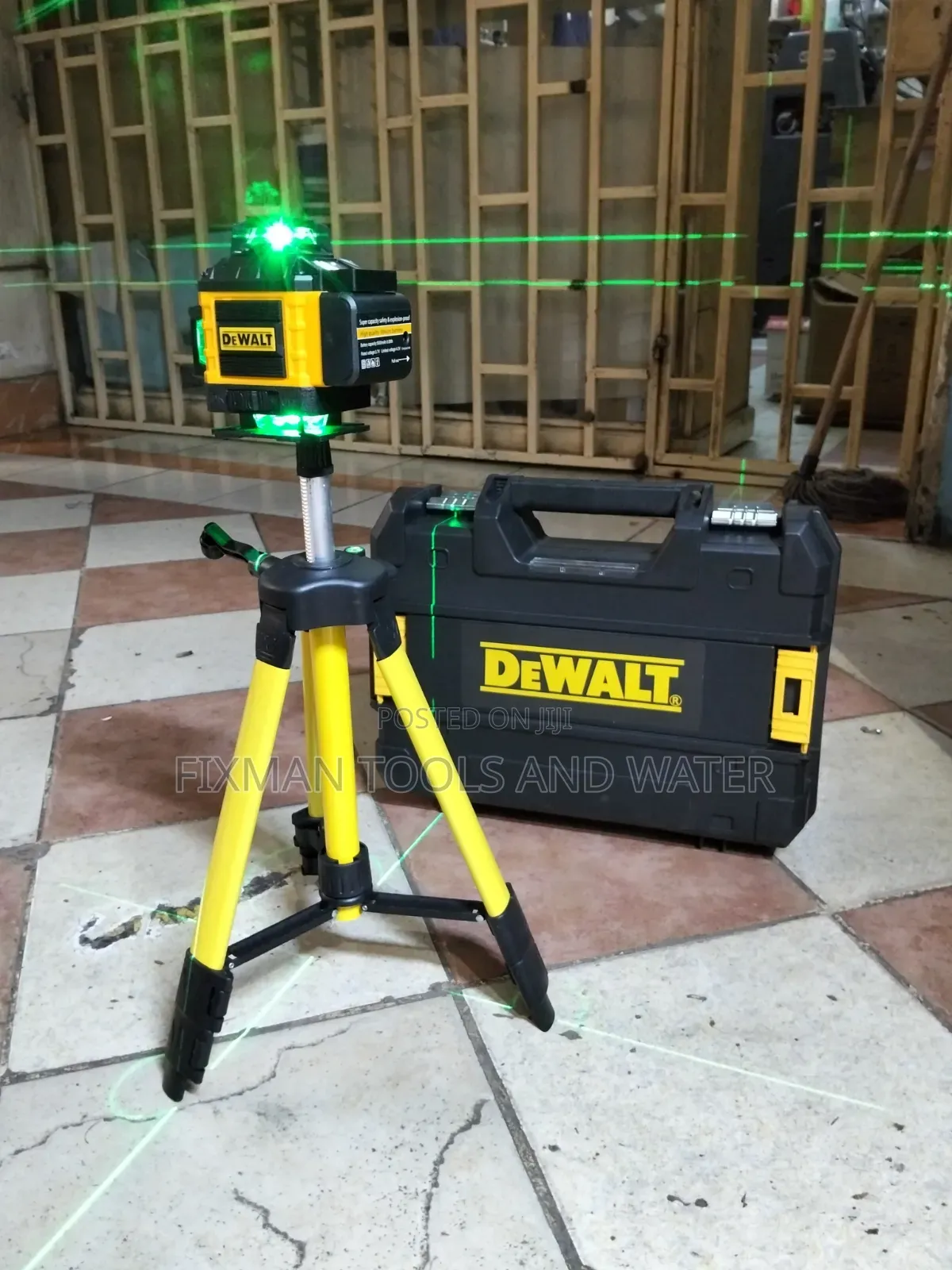 Laser Level Machine 360° 16 Lines 2 Battery and Accessories