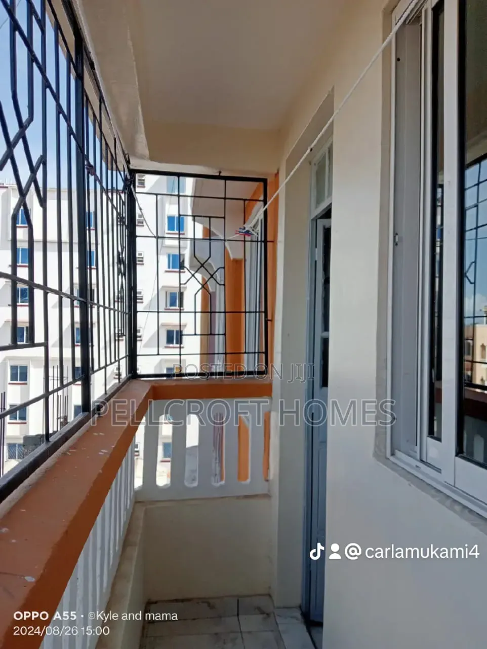 Modern Studio Apartment