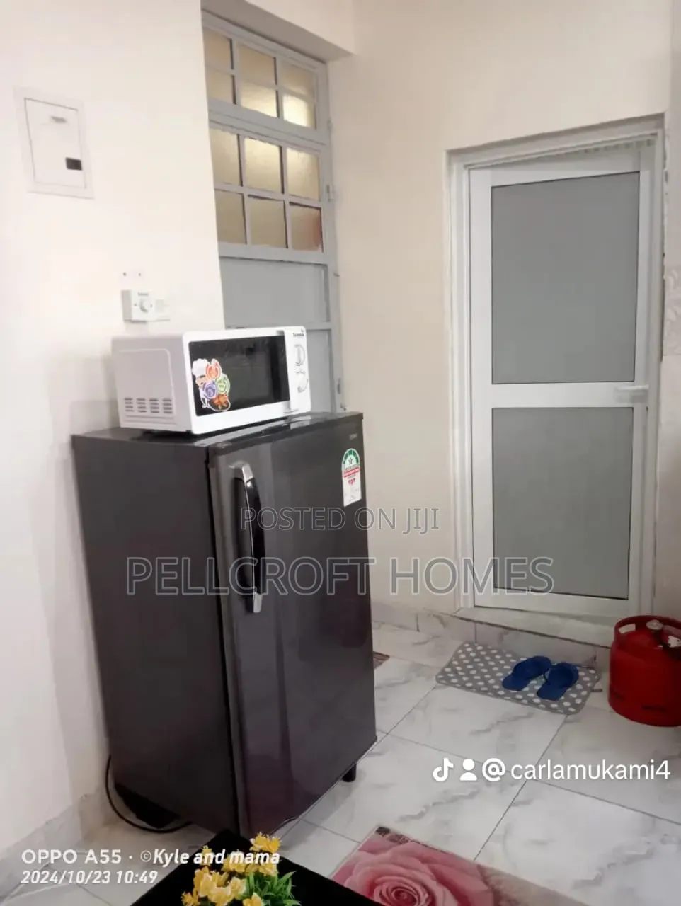 Modern Studio Apartment