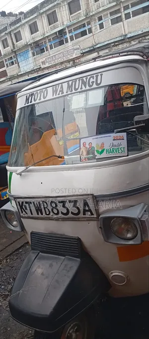 Piaggio 2019 White
