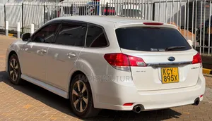 Subaru Legacy 2013 Pearl