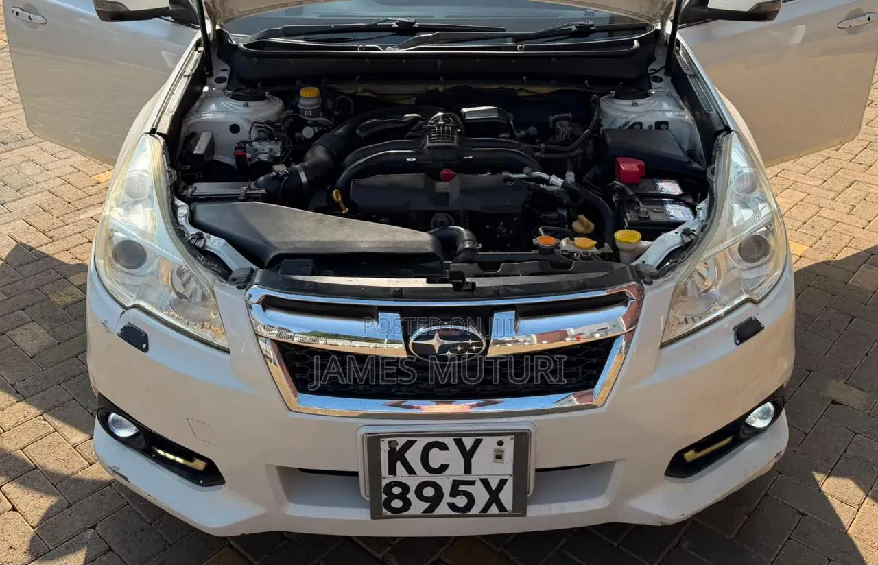 Subaru Legacy 2013 Pearl