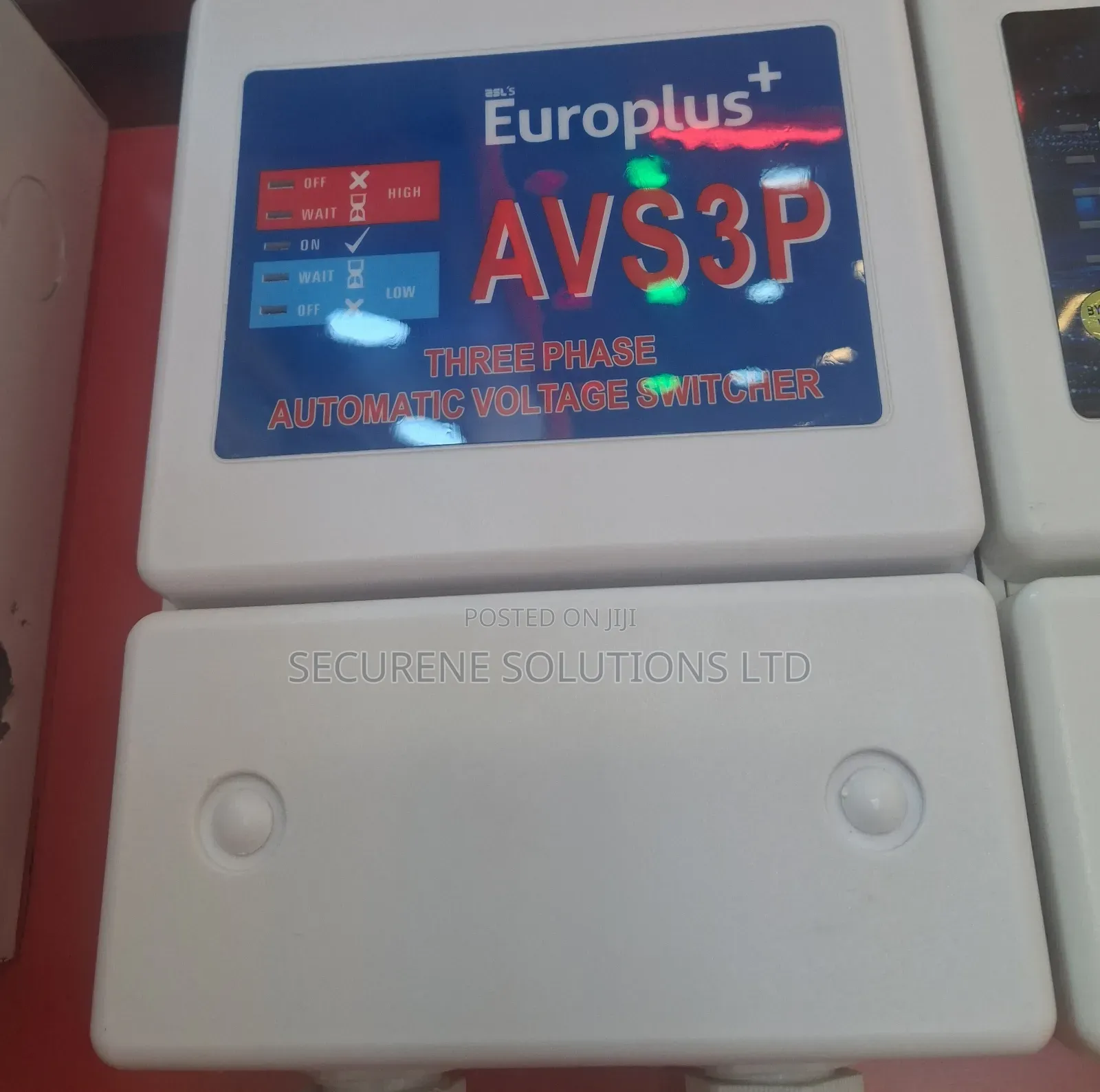 A Europlus+ AVS3P Three Phase Automatic Voltage Switcher