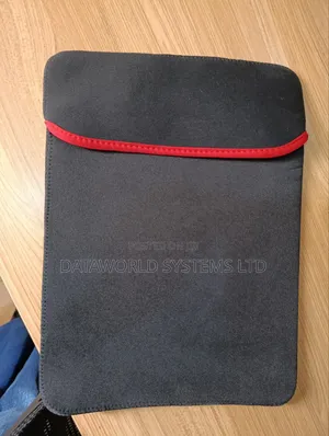 Black Laptop Sleeve 13'