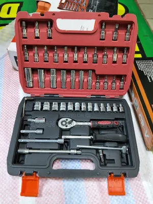 Chrome 53 PC's Socket Wrench Set With Deep Socket and Screwdriver Set