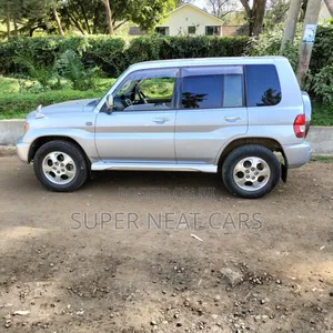 Mitsubishi Pajero IO 2006 Silver