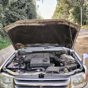 Mitsubishi Pajero IO 2006 Silver