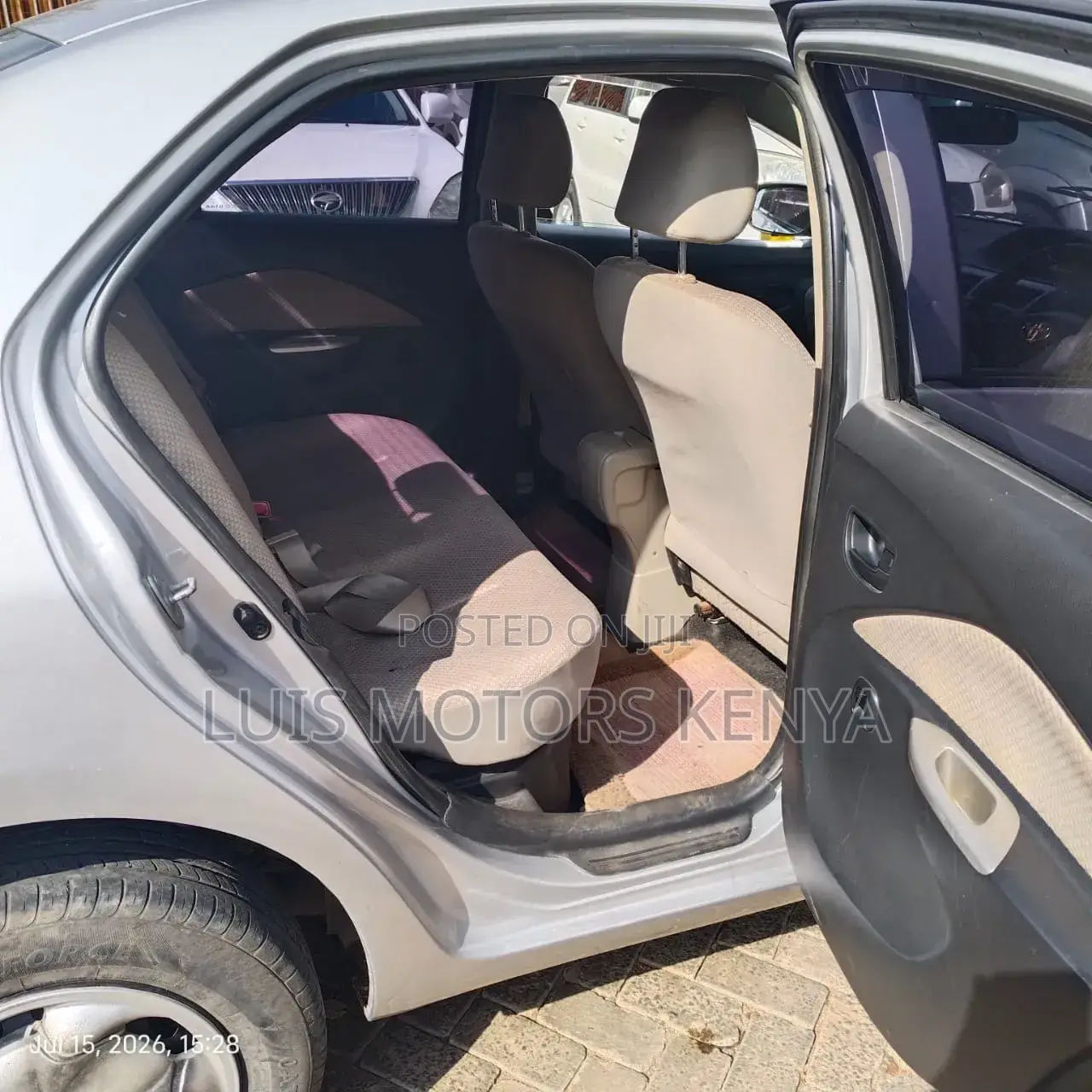 Toyota Belta 2007 Silver