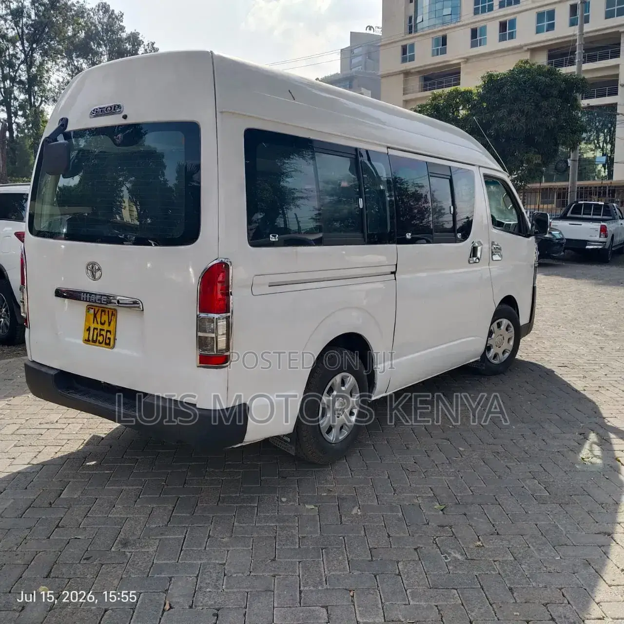 Toyota HiAce 2013 White