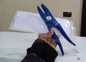 Livestock Ear C-Tag Applicator