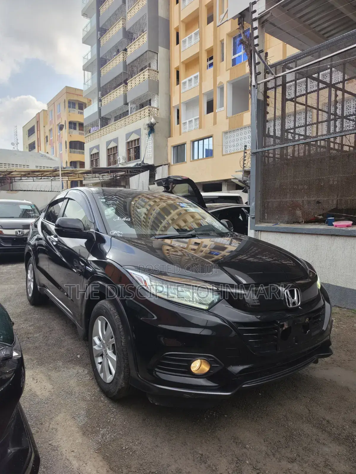 Honda Vezel 2019 Black