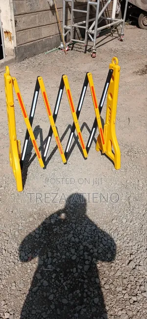 Crowd Control Safety Barrier