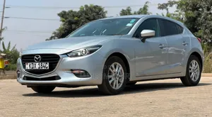 Mazda Axela 2018 Silver