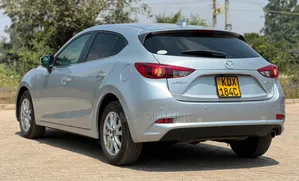 Mazda Axela 2018 Silver
