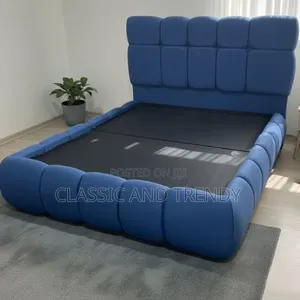 5x6 Blue Chester Bed