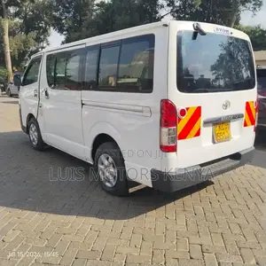 Toyota HiAce 2012 White