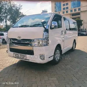 Toyota HiAce 2012 White