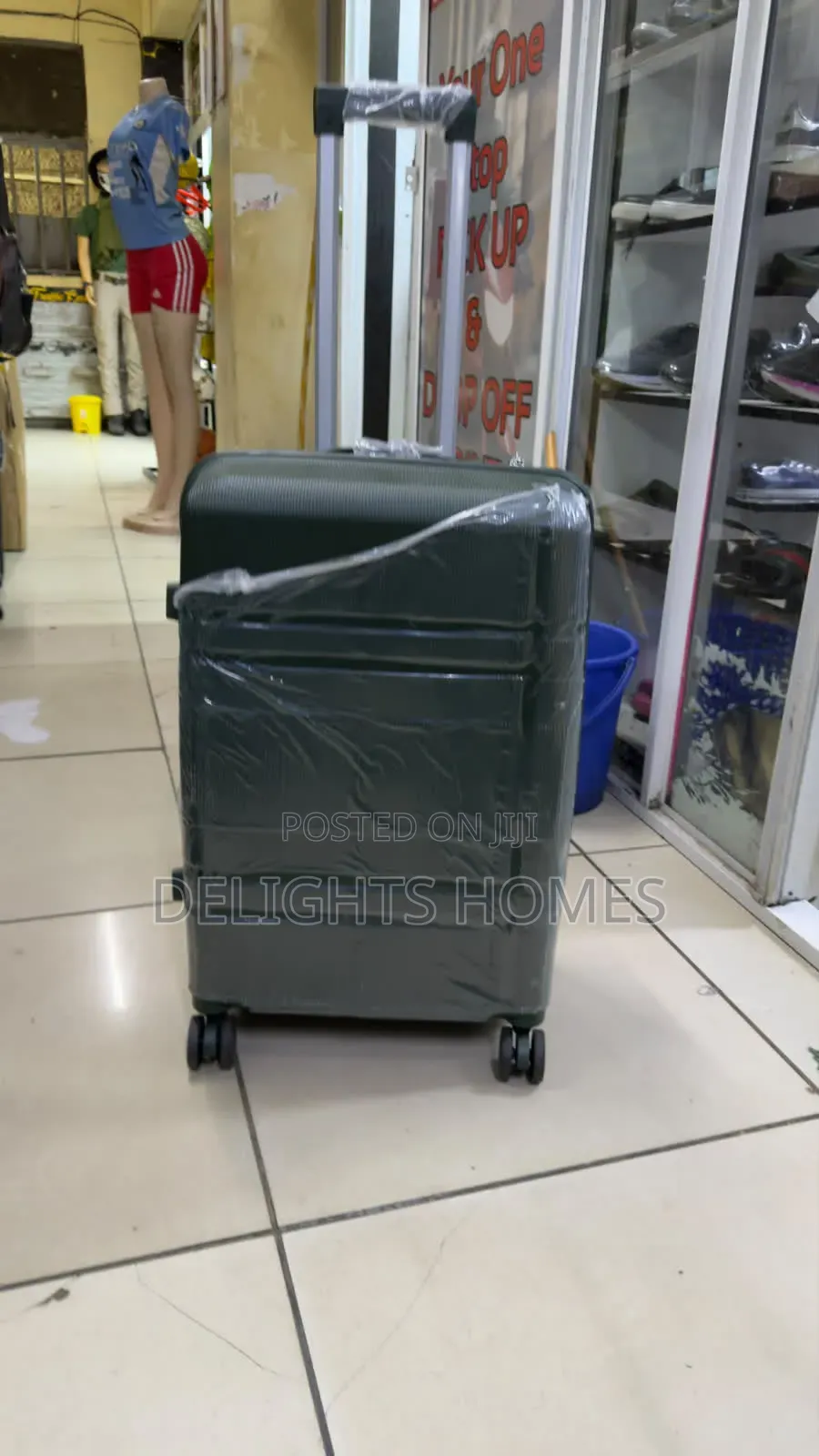 Medium Size Rubber Suitcase Height53_yu