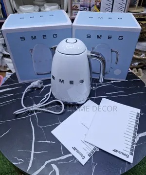 SMEG Premium Kettle