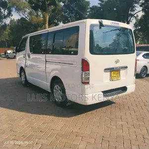 Toyota HiAce 2012 White