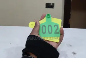 Medium Sized Catttle Ear Tags Numbered