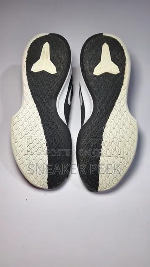 Basketball Shoes "Kobe Bryant "