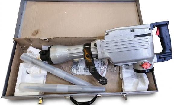 FreeVel 1450W Demolition Breaker/Hammer (Jackhammer).
