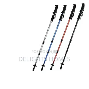 Trekking Poles Featuring T-Shaped Handles_yu
